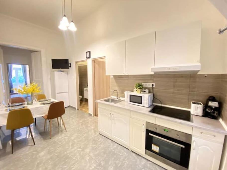西火车站舒适3间客房 Apartment Budapest Ngoại thất bức ảnh